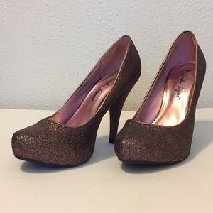 ❌SOLD❌ Rose Gold Glitter Heels